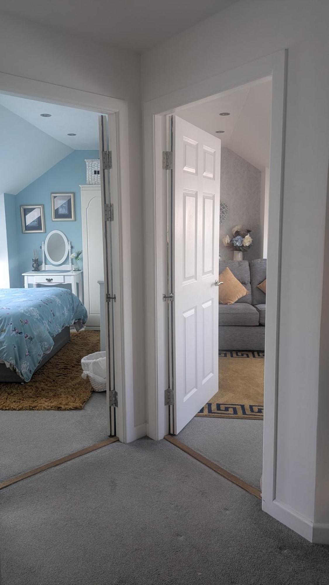 Village Life- Private Attic Suite - Living Room, Bedroom And Bathroom Newtown St Boswells Exterior foto